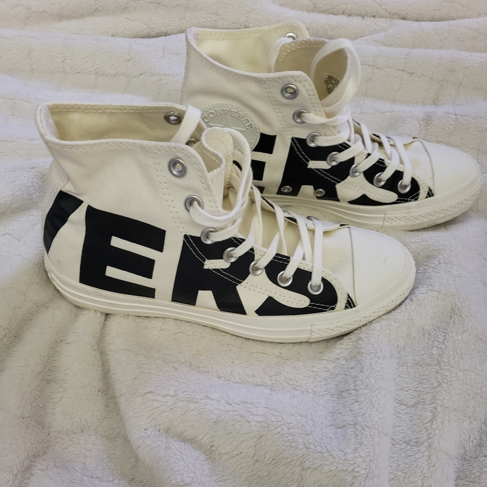 Converse - Picture 2 of 3